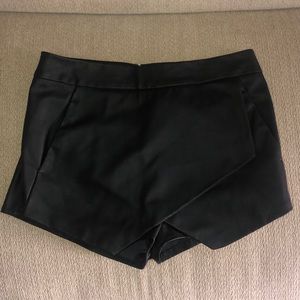 Express skort worn a few times just doesn’t fit
